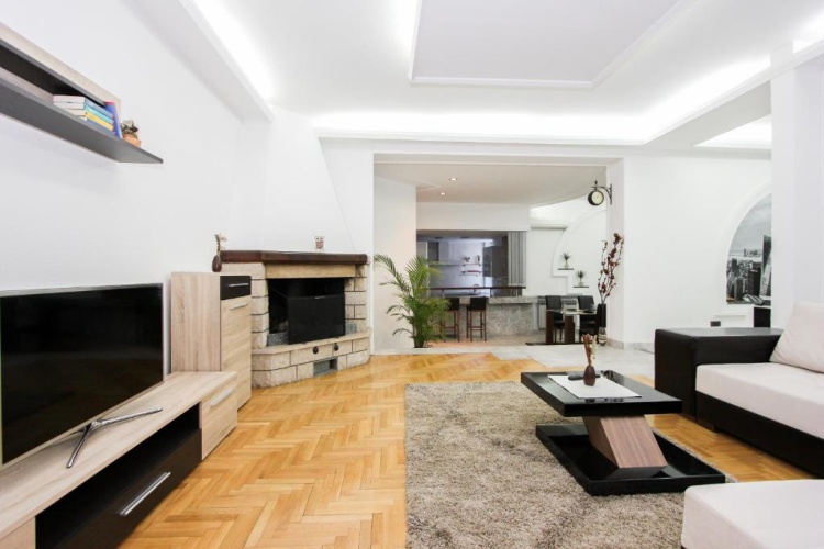 2 Bedrooms Deluxe Apartment