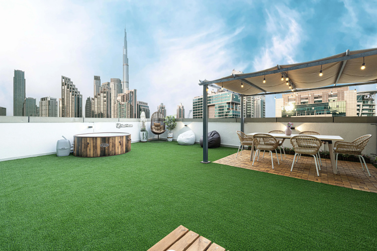Next House - DownTown Views Hostel