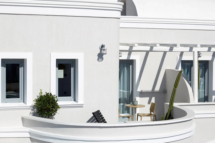 Pnoi Luxury Suites Guest house