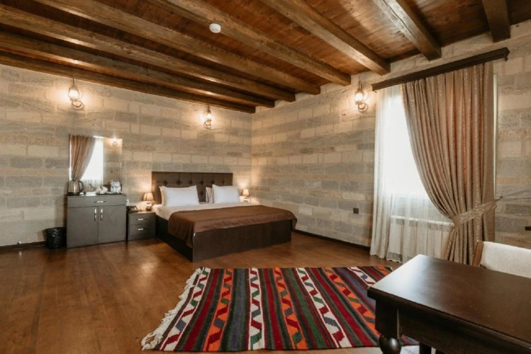 Luxury Triple Suite with view