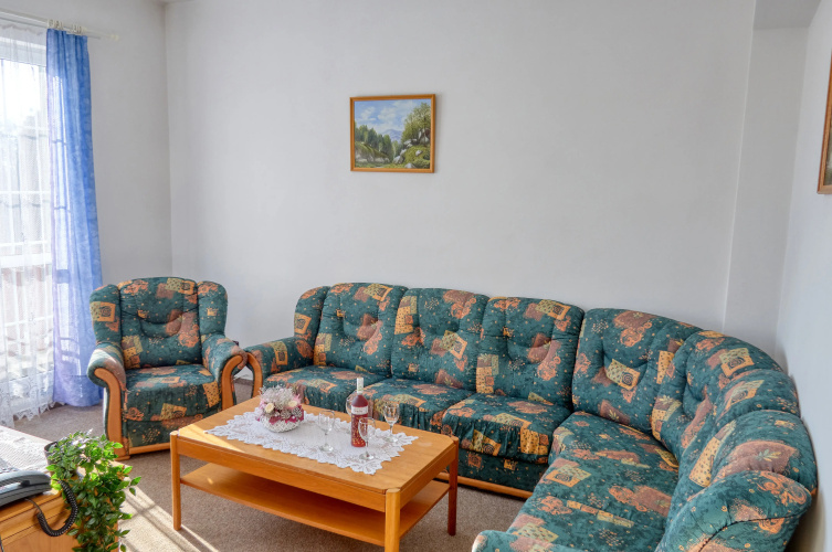 Alf Hotel