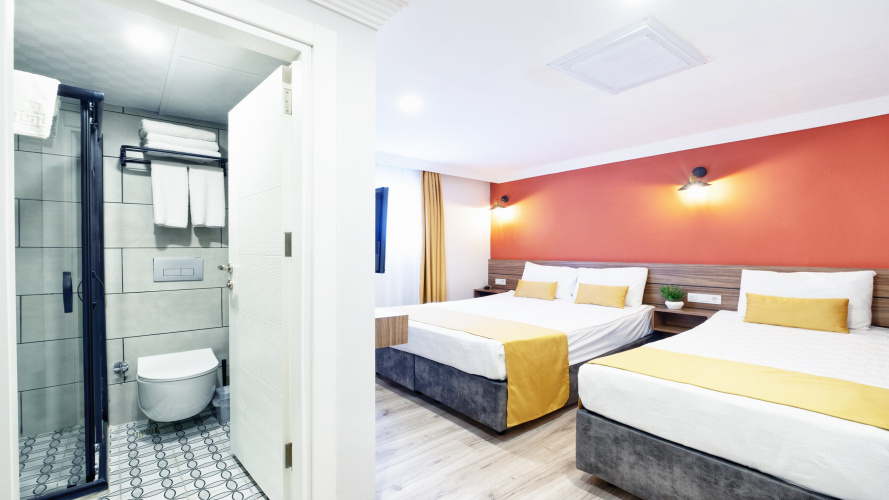 Standard Double room with city view