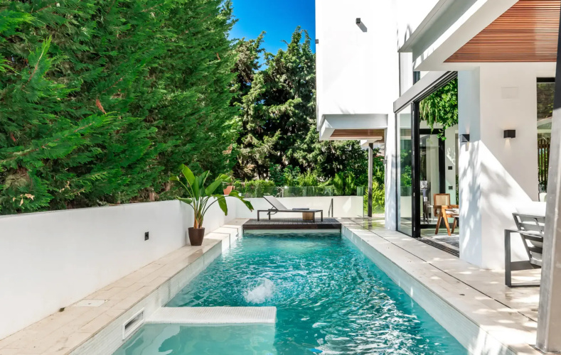Villa All About Sorolla