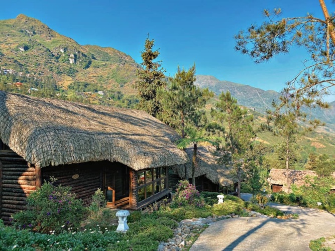 Double Bungalow with balcony and with mountain view