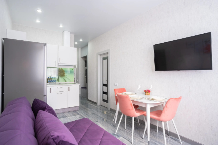 Фотография номера квартиры Апартаменты Red Apartments Арт Лайт Сити Мураками