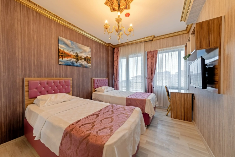 Superior Quadruple Family room with balcony and with city view