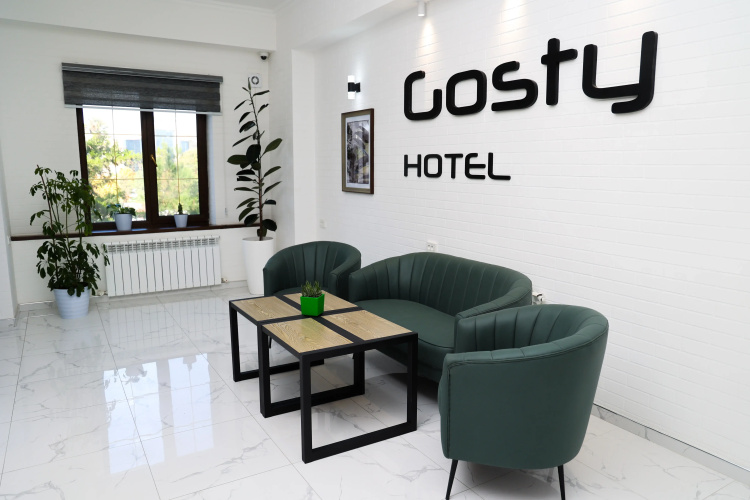 Gosty Comfort Hotel