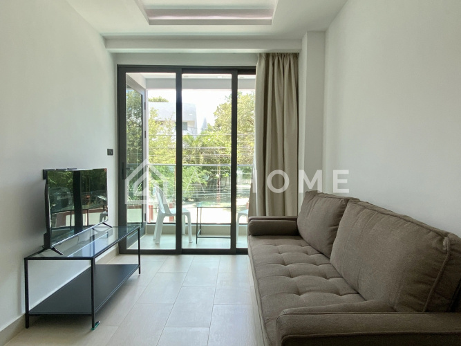 Breeze Beachside 203 Apartments