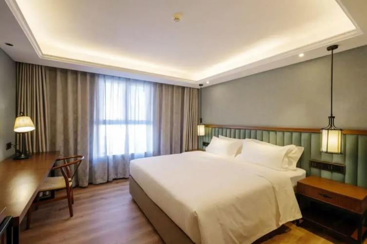 Superior Double room with city view