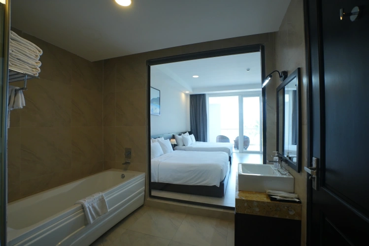Deluxe Family room with balcony and with sea view