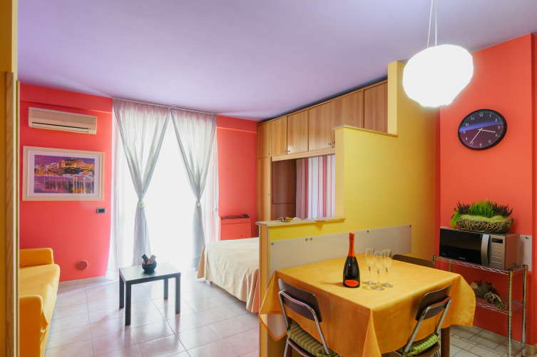Apartment with balcony