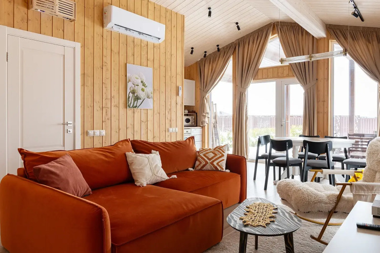 Фотография номера Коттеджа Частный дом уютный с панорамными окнами с выходом на террасу