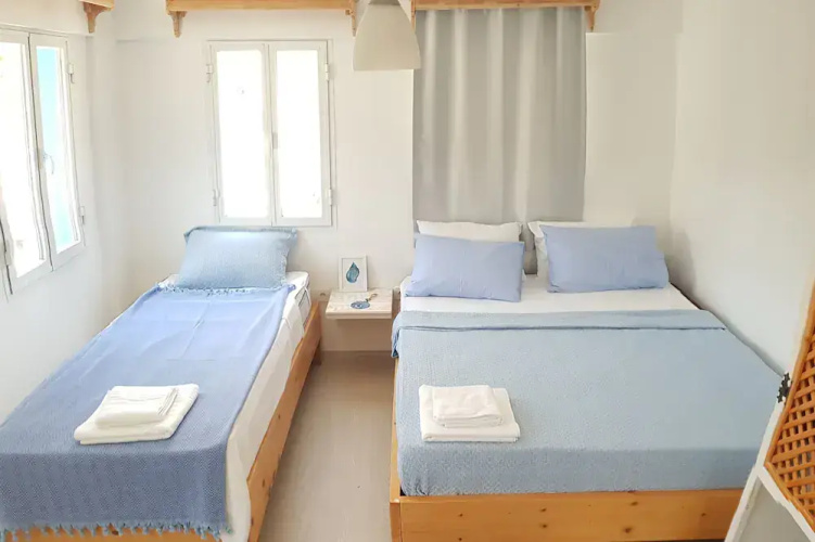 Deluxe Triple room with view