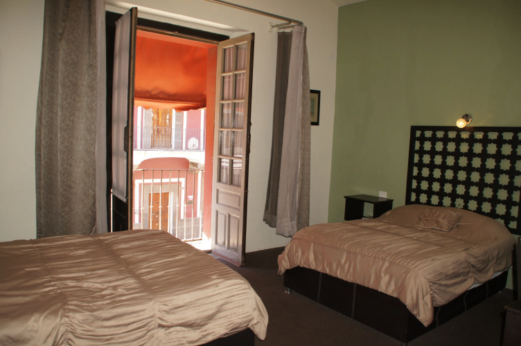 304 Casona Hotel