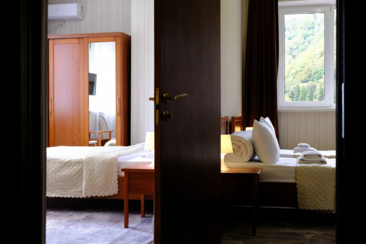 Фотография номера гостиницы Утомленные Солнцем