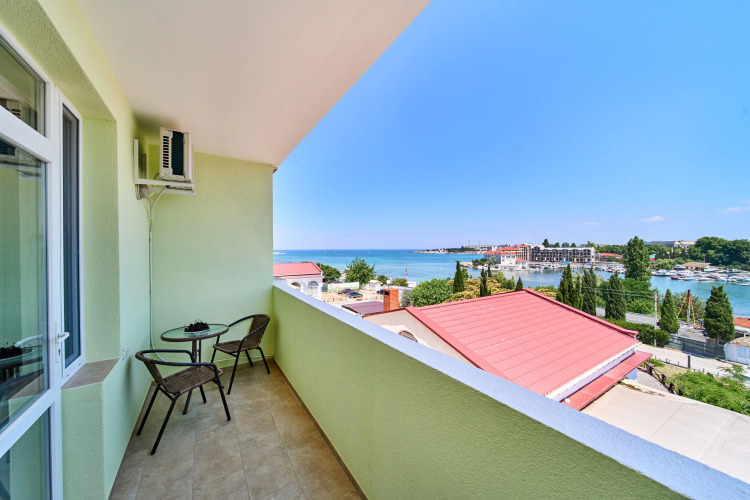 Фотография номера квартиры Апартаменты Орс пляж Омега с видом на море 435