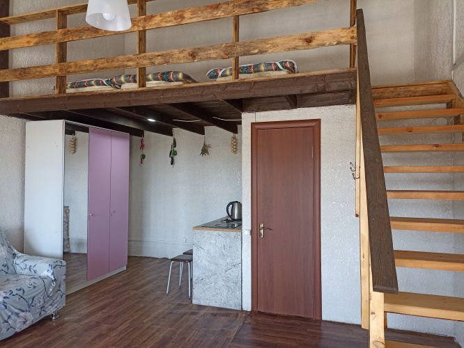 Abricos Guest House