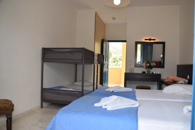 Standard Quadruple room with balcony