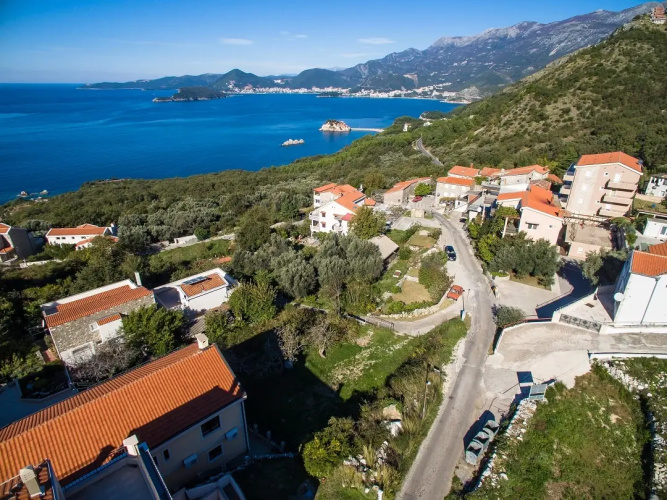 Narcissus Villa