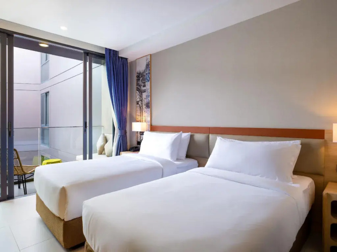 Deluxe Twin room with balcony