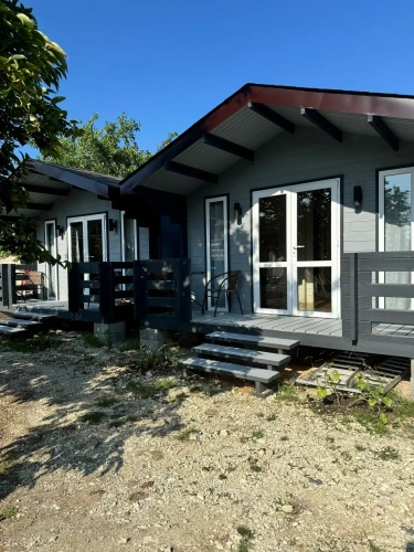 1 Bedroom Triple Cottage with balcony and with courtyard view