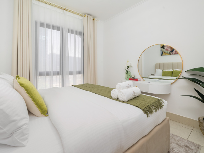 1 Bedroom Apartment with balcony and with view