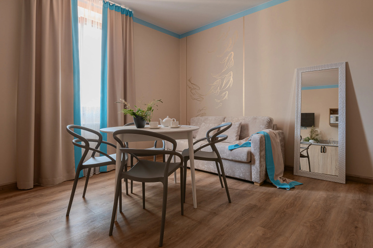 Четырёхместный номер Comfort с 2 комнатами
