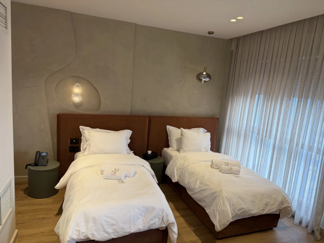 1 Bedroom Standard room with balcony and with city view