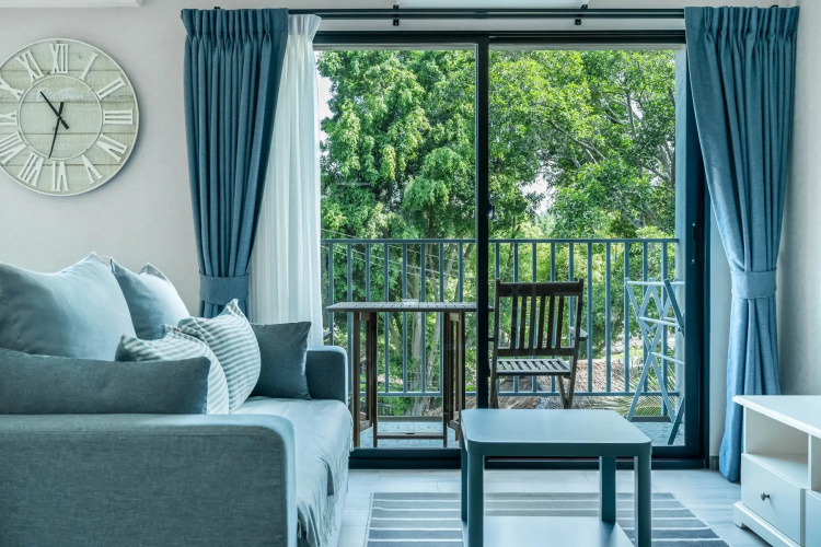 Studio Apartment by the Sea E413 Apartments