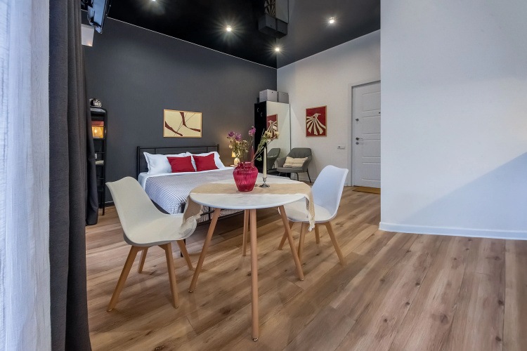 HB Tabidze Apartments
