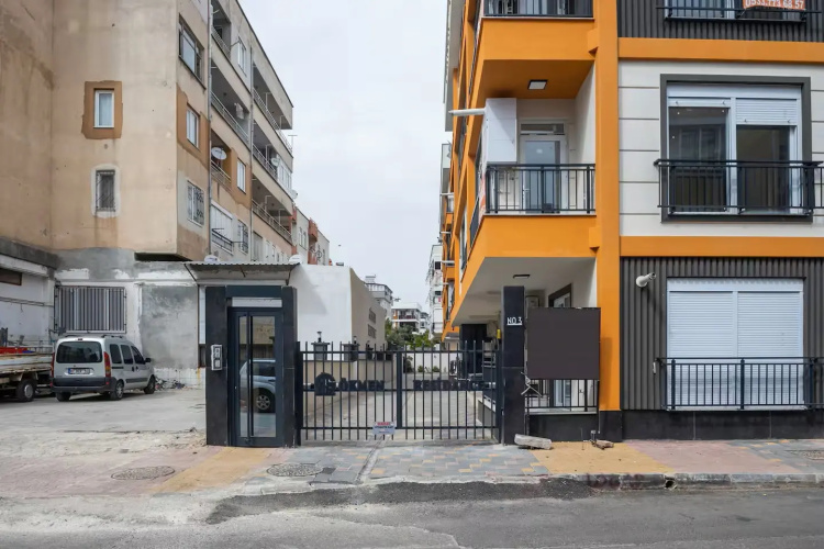 Gokmen Residences