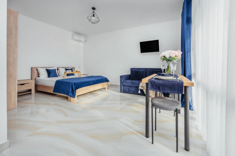 Bronau Zhasmin Flat