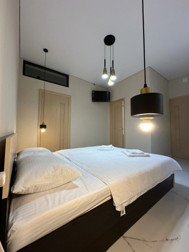 Aaron Mini-Hotel