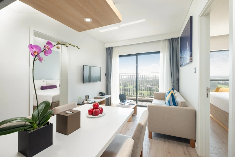 2 Bedrooms Suite with balcony and with view