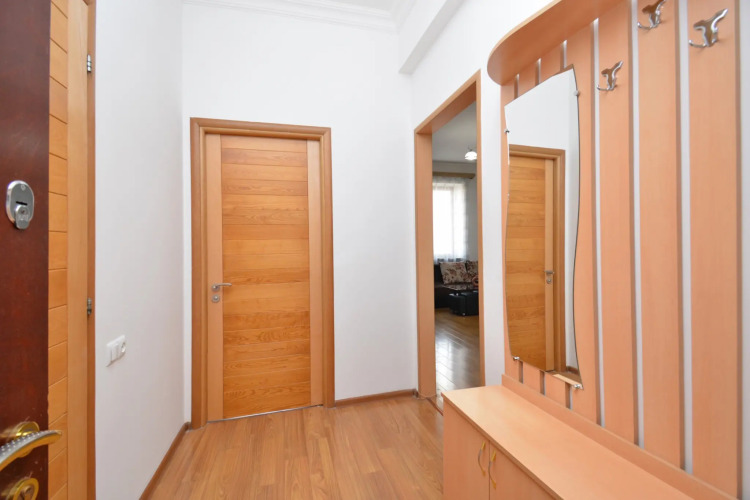 Фотография номера квартиры Квартира 3-комн на ул. Аргишти GL152