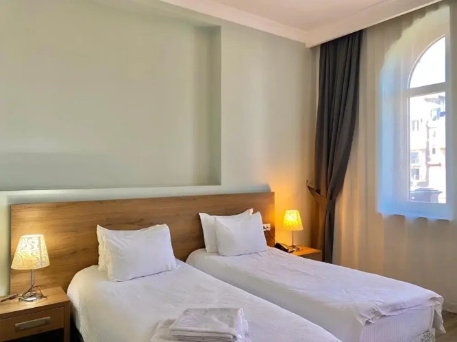 Standard Twin room with balcony
