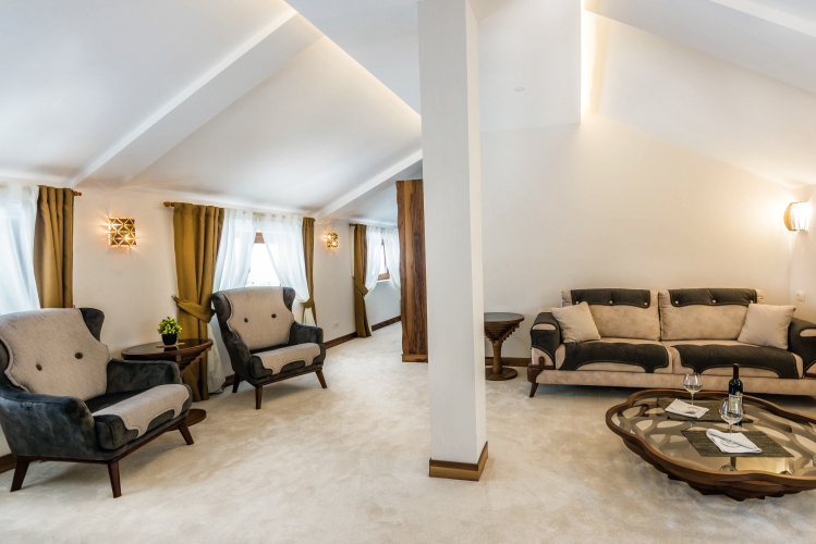 Classic Family room