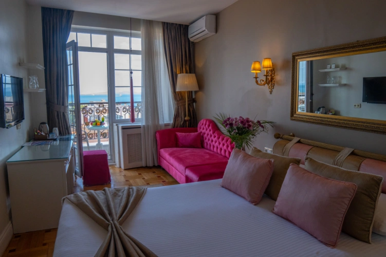 Elegance Double room with balcony and with view