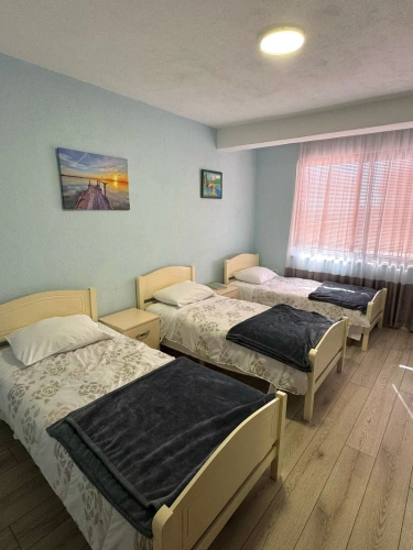 Standard Triple room with balcony