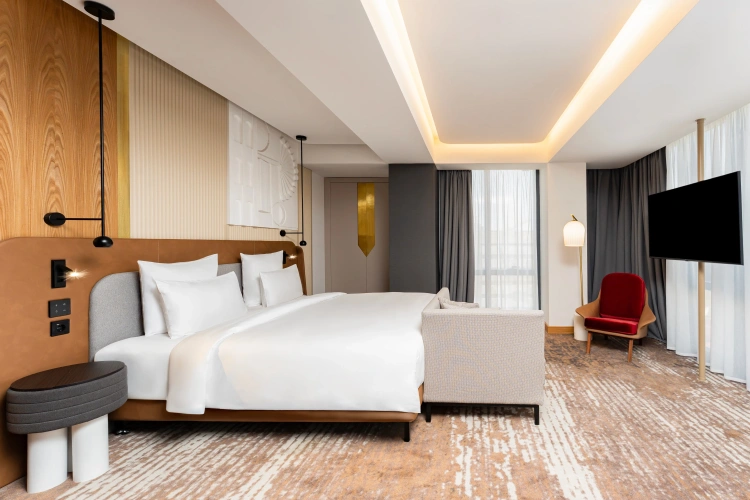 Deluxe Double room with city view