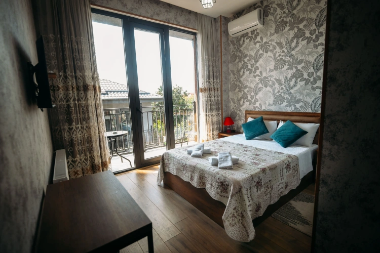 Standard Double room with balcony and with city view