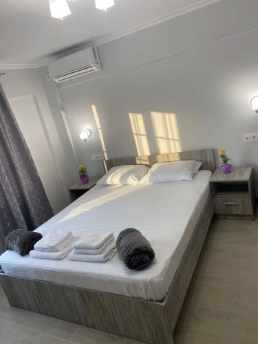 Standard room with courtyard view
