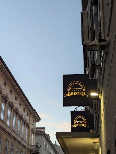 Hotel Bristol