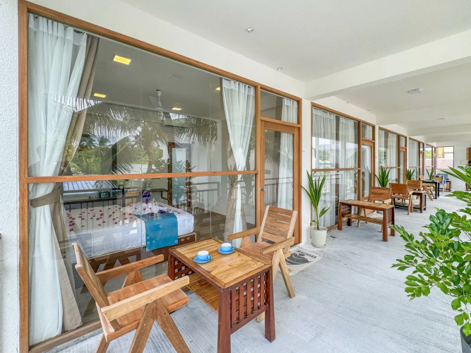 Lagoon Thoddoo Villa