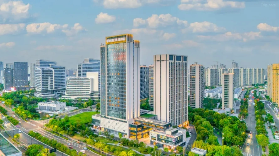 Grand New Century Binjiang Hangzhou Hotel
