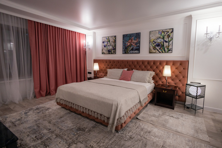 Double Suite