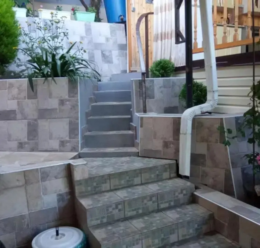 Arina Guest house