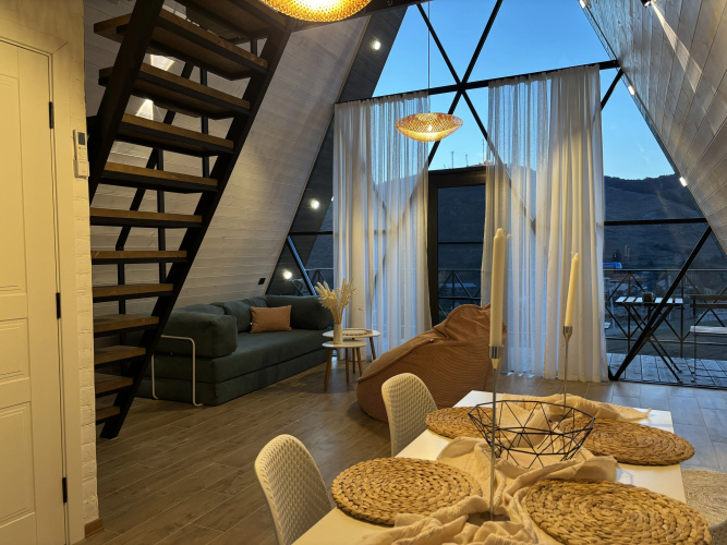 Space Trip 3 Chalet