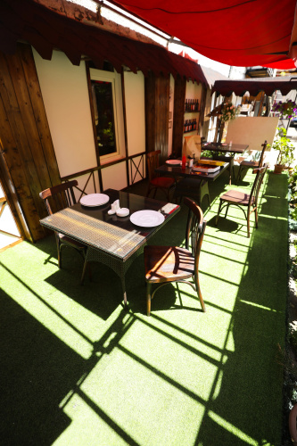 U Ashota Guest house