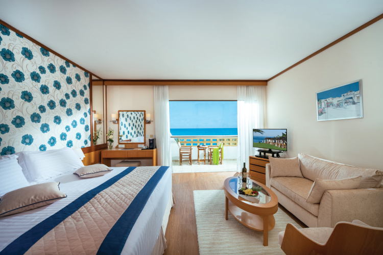Superior Deluxe Double room with balcony and with sea view